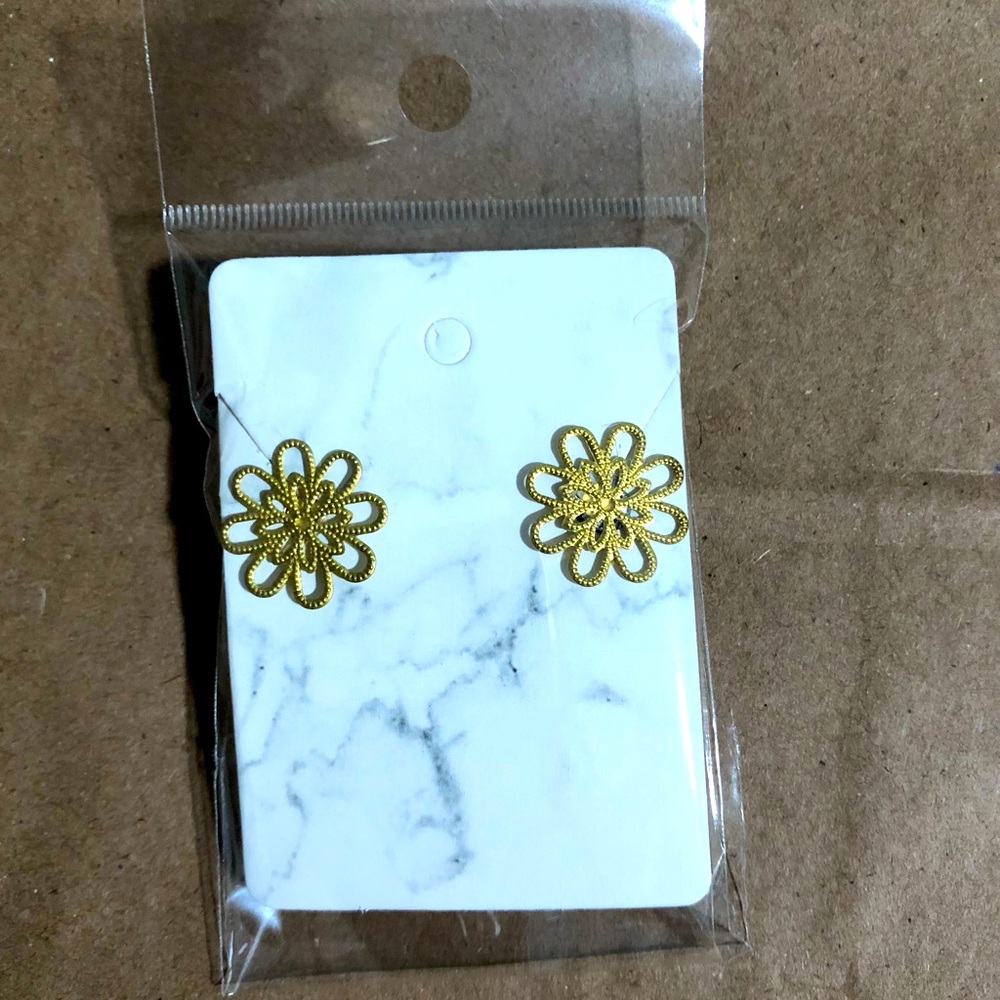 Gold Flower Stud Earrings